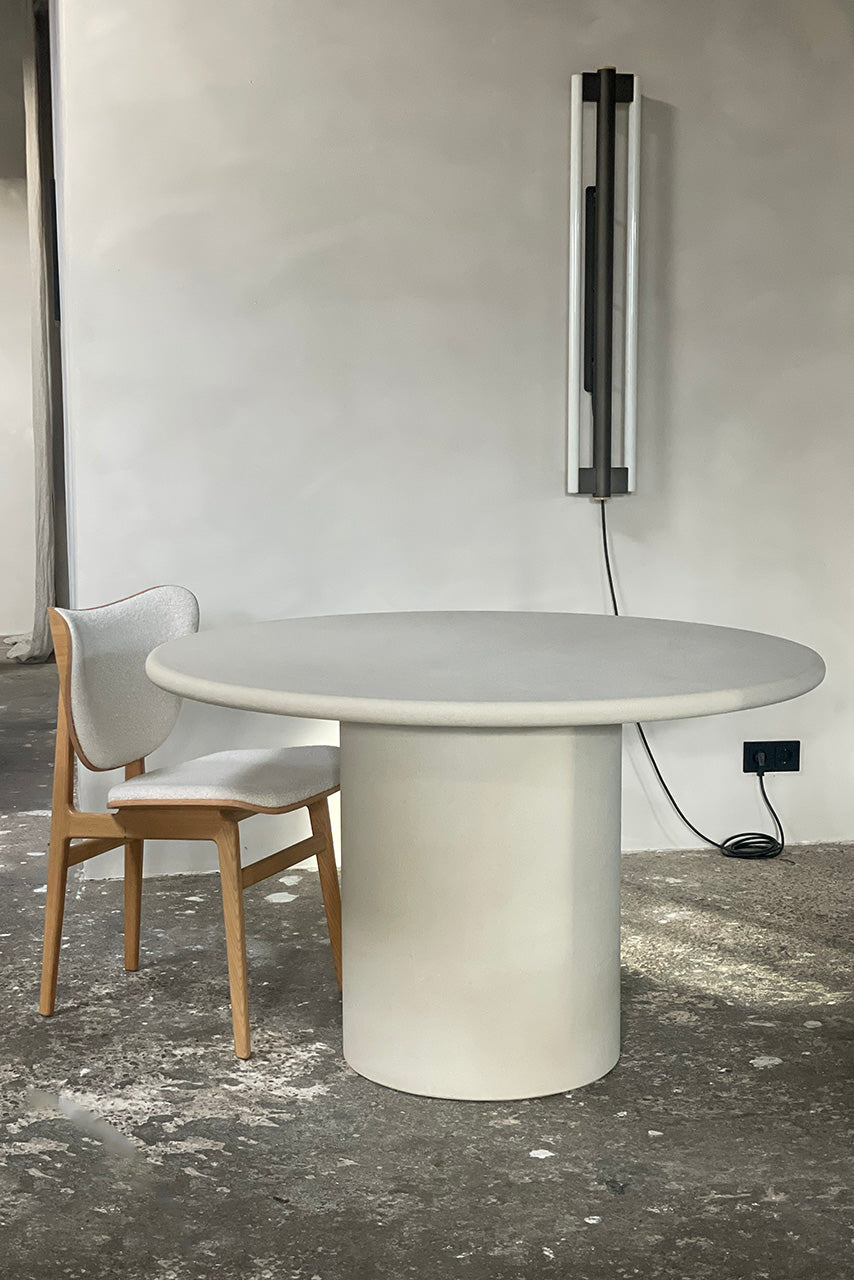 Table 03