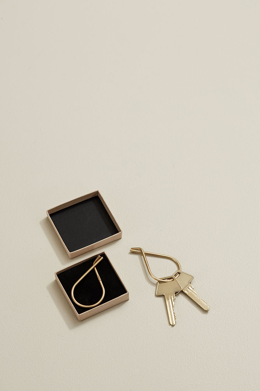 Moebe key ring aan sleutels