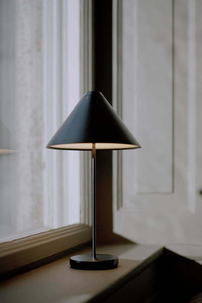 Brolly portable lamp